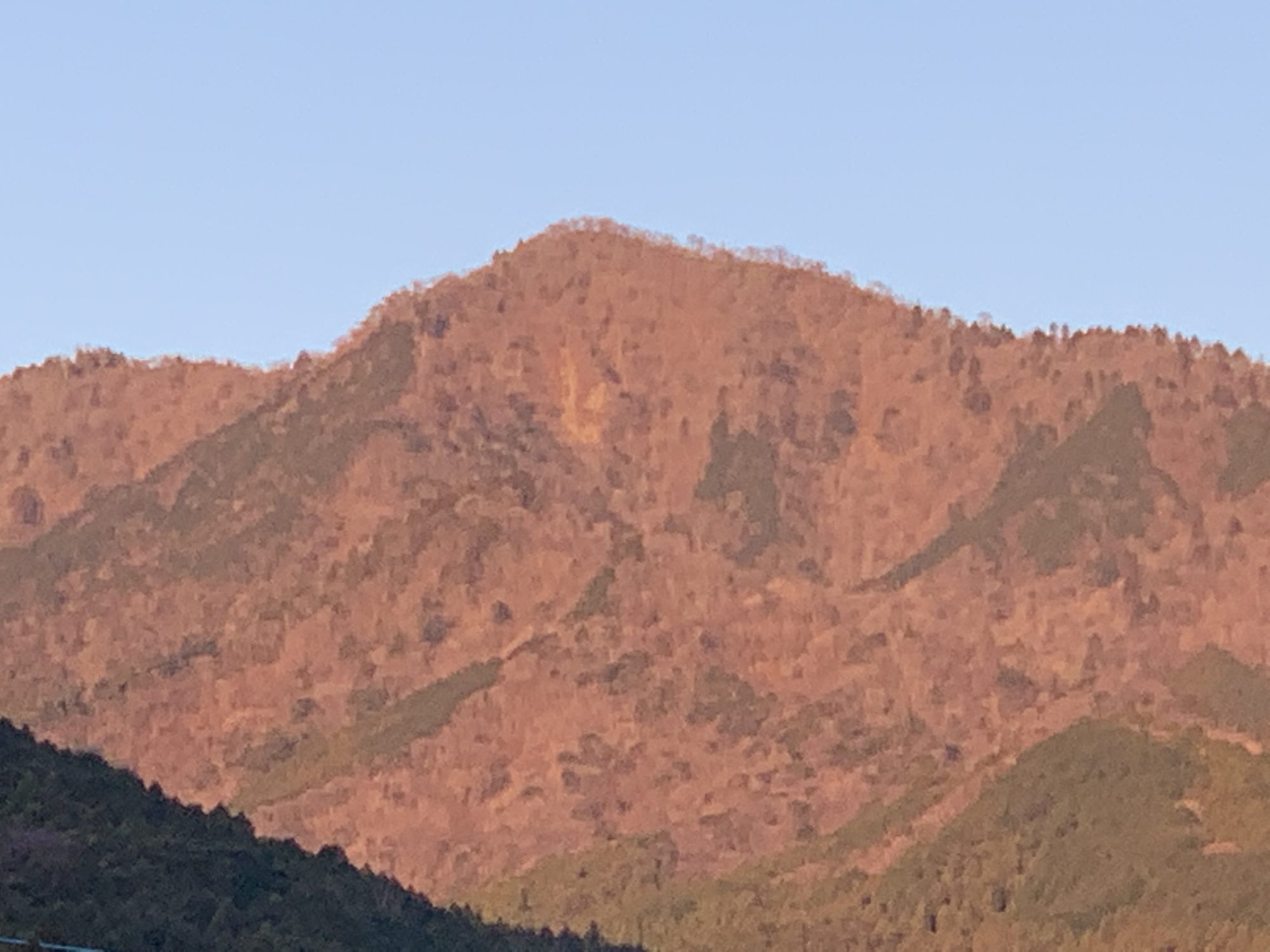 位牌岳と飯盛山